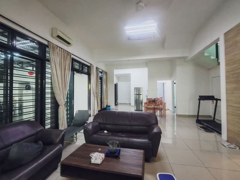 Cluster House for Sale in Skudai (Johor) - Crystal Tan - Living Room - PropertyGuru.com.my
