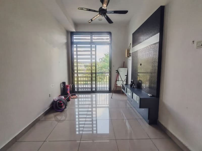 Cluster House for Sale in Skudai (Johor) - Crystal Tan - Living Room - PropertyGuru.com.my