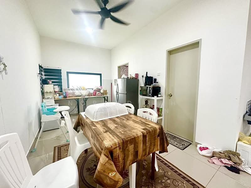 Greenhill Residence untuk Untuk Dijual - RM 890,000, Mac 2026 - Dining Room - PropertyGuru.com.my