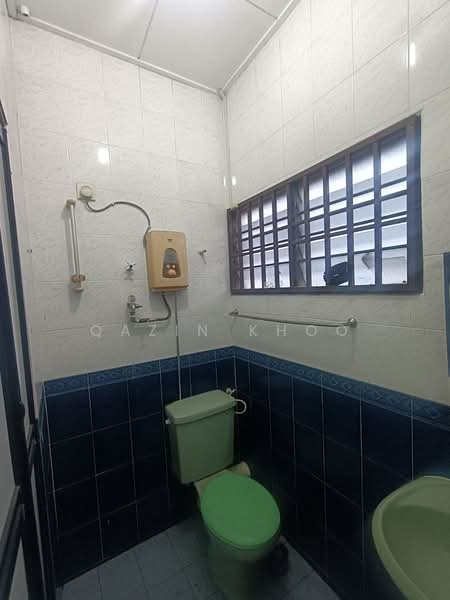 First Garden untuk Untuk Disewa - RM 1,300 /bulan, Feb 2026 - Bathroom - PropertyGuru.com.my