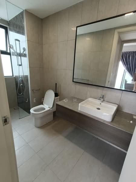 Servis Apartment untuk Disewa di Datum Jelatek Residence - Jeff GH Lee - Bathroom - PropertyGuru.com.my