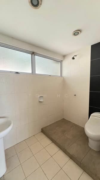 Bungalow for Sale in Taman Tun Dr Ismail (Kuala Lumpur) - Toh HC - Bathroom - PropertyGuru.com.my