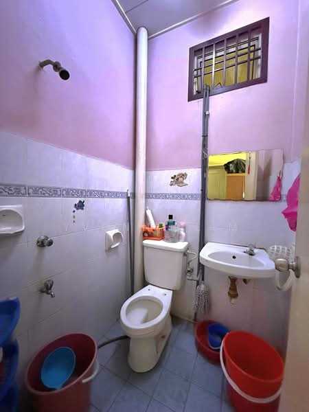 1-storey Terraced House for Sale in Taman Puteri Wangsa (Ulu Tiram) - Yvonne Lim - Bathroom - PropertyGuru.com.my