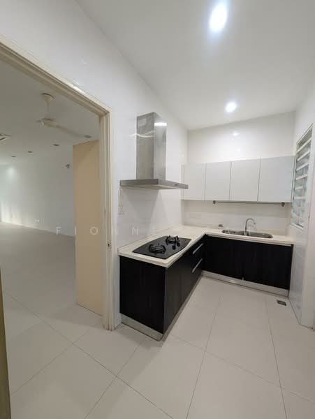 3-storey Terraced House for Rent in Tanjung Bungah (Penang) - Fionne Seah - Kitchen - PropertyGuru.com.my