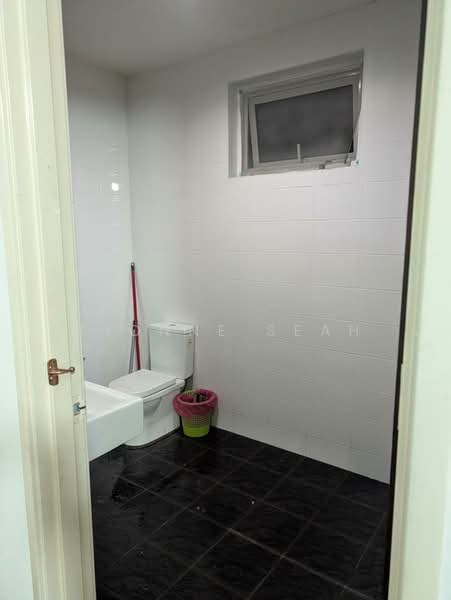 3-storey Terraced House for Rent in Tanjung Bungah (Penang) - Fionne Seah - Bathroom - PropertyGuru.com.my