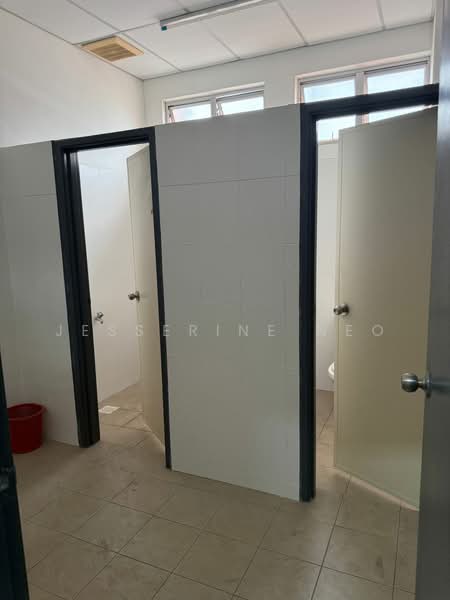 Factory for Rent in Kawasan Perindustrian SILC (Iskandar Puteri (Nusajaya)) - Jesserine Neo - Bathroom - PropertyGuru.com.my
