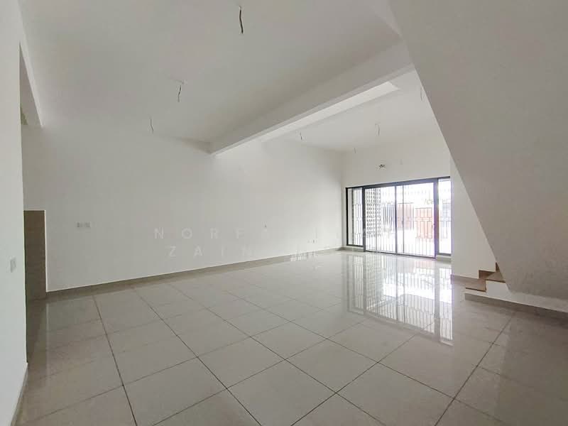 Elmina Green Five untuk Untuk Dijual - RM 850,000, Mac 2026 - Living Room - PropertyGuru.com.my