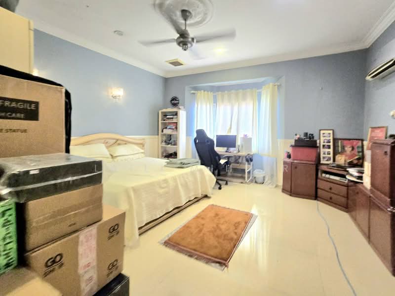 Taman Suadamai Bandar Tun Hussien Onn Double Storey Terrace House For Sale Renovated untuk Untuk Dijual - RM 885,000, Feb 2026 - Bedroom - PropertyGuru.com.my