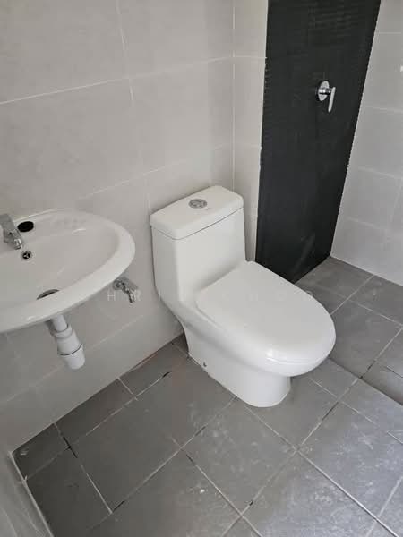 Service Residence for Sale at Acacia Residences - Chris Choo - Bathroom - PropertyGuru.com.my