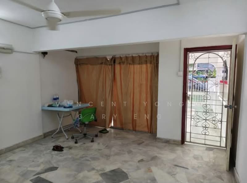2.5-storey Terraced House for Sale in Taman Sri Muda (Shah Alam) - Vincent Yong - Living Room - PropertyGuru.com.my