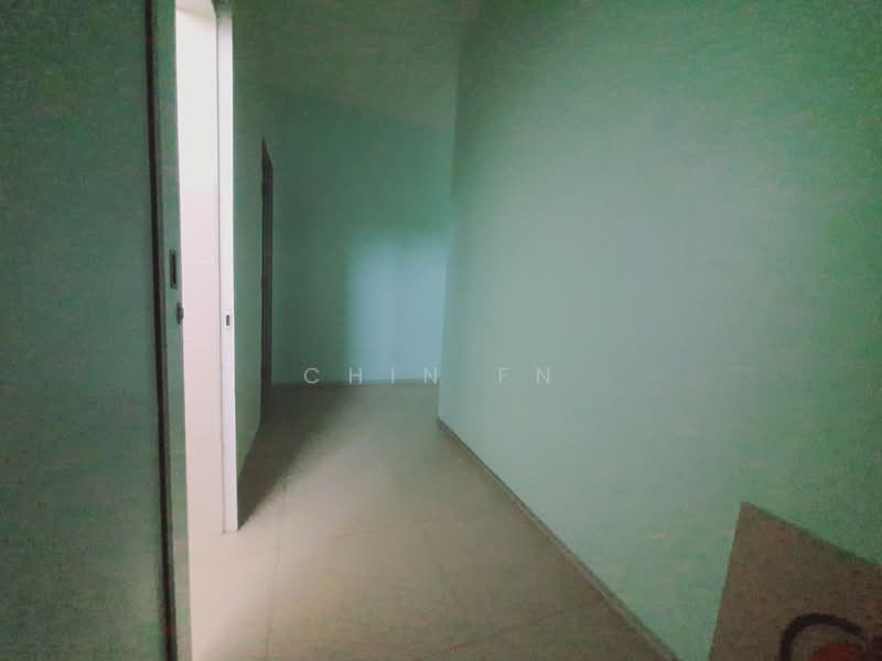 Shop for Rent in Taman Kota Syahbandar (Melaka City) - CHIN FN - Corridor - PropertyGuru.com.my