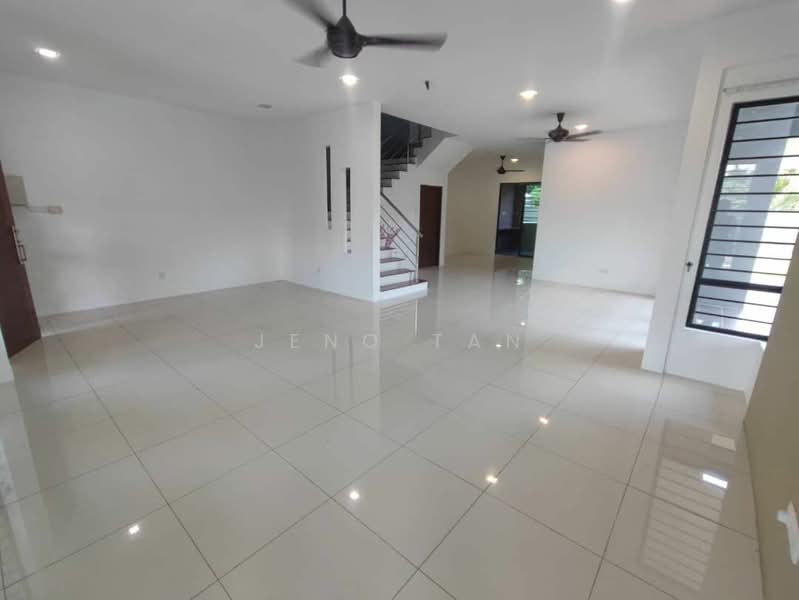 Semi-Detached House for Sale in Kuching (Sarawak) - Jeno Tan - Living Room - PropertyGuru.com.my