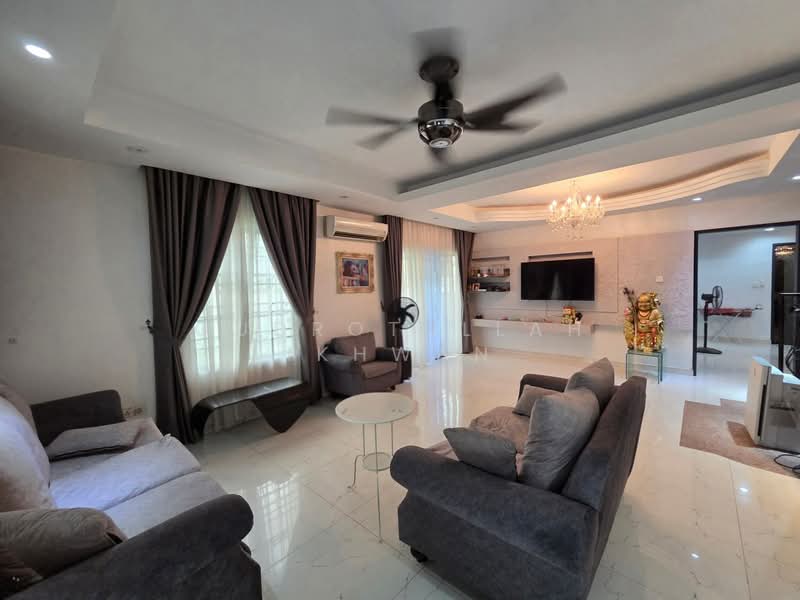 Semi-Detached House for Sale in Taman Lestari Perdana (Seri Kembangan) - Gudrotullah Ikhwan - Living Room - PropertyGuru.com.my