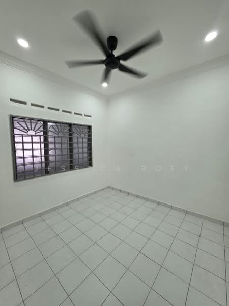 1-storey Terraced House for Sale in Taman Puteri Wangsa (Ulu Tiram) - Jessica Boey - Interior - PropertyGuru.com.my