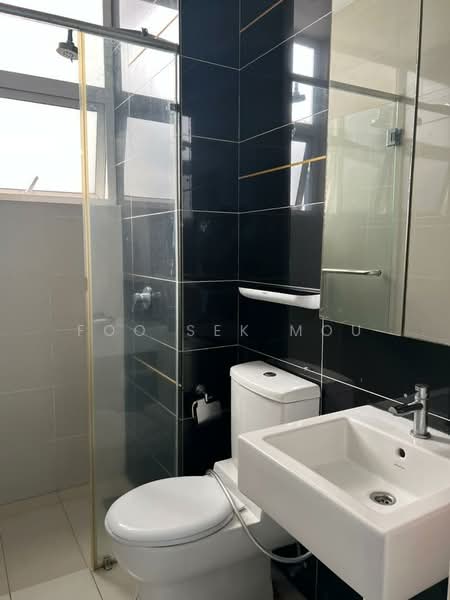 Service Residence for Sale at Skypod Residence - Foo Sek Mou - Bathroom - PropertyGuru.com.my