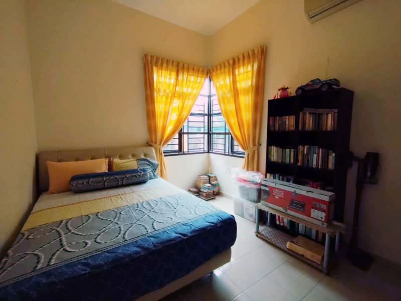 Semi-Detached House for Sale in Taman Nusa Idaman (Iskandar Puteri (Nusajaya)) - Sky Tan - Bedroom - PropertyGuru.com.my