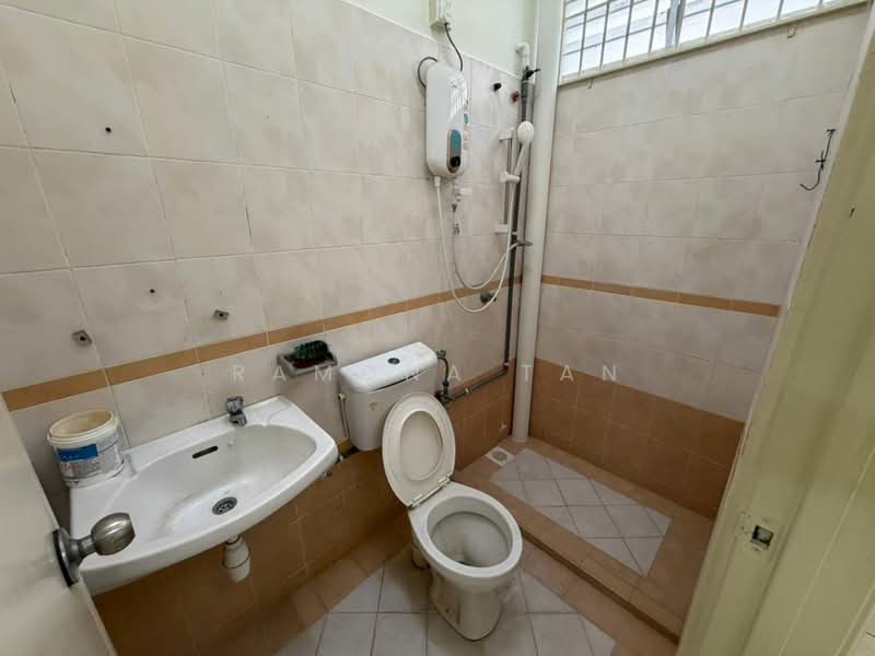 Taman Semabok Perdana untuk Untuk Dijual - RM 498,000, Feb 2026 - Bathroom - PropertyGuru.com.my