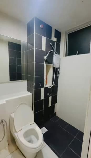 Service Residence for Rent at D'Ambience Residences (Pangsapuri Ikatan Flora) - Usha - Bathroom - PropertyGuru.com.my