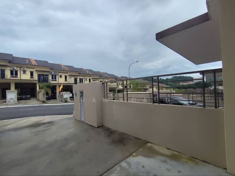 Townhouse for Rent in Taman Salak Mulia (Sepang) - Rohani Daud - Exterior - PropertyGuru.com.my
