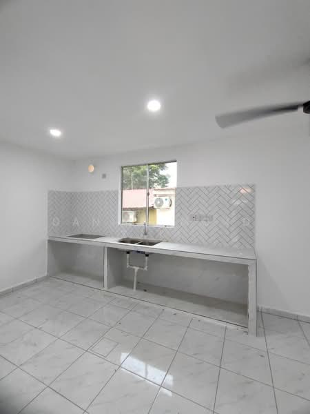 Bandar Puteri Jaya untuk Untuk Dijual - RM 270,000, Feb 2026 - Kitchen - PropertyGuru.com.my