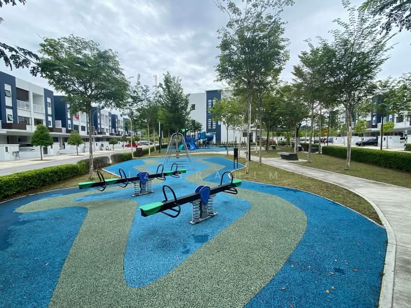 Condominium for Sale at Ayden Townhouse Warisan Puteri - Azizirrahim . - Exterior - PropertyGuru.com.my