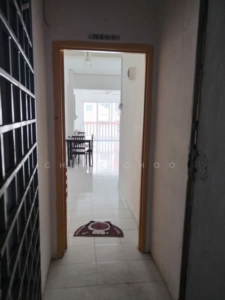 Apartment for Sale at Plaza Indah Apartment - Chris Choo - Corridor - PropertyGuru.com.my