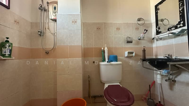 Bandar Puteri Jaya untuk Untuk Dijual - RM 315,000, Feb 2026 - Bathroom - PropertyGuru.com.my