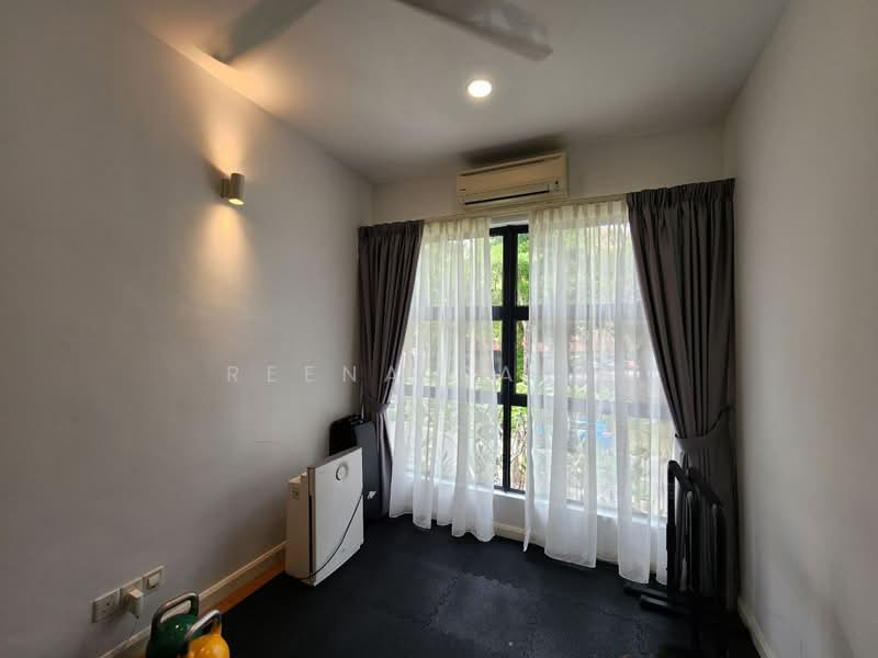 Rumah Berkembar untuk Dijual di Bukit Jelutong (Shah Alam) - Reena Sarif - Gym - PropertyGuru.com.my