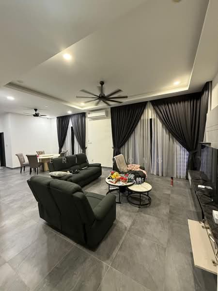 Kulai Taman Tropika untuk Untuk Dijual - RM 850,000, Apr 2026 - Living Room - PropertyGuru.com.my