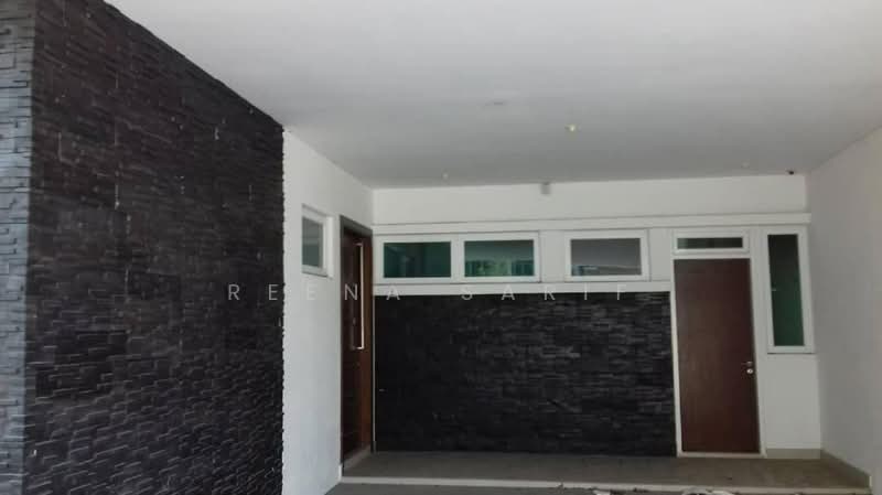 3-storey Terraced House for Sale in Shah Alam (Selangor) - Reena Sarif - PropertyGuru.com.my