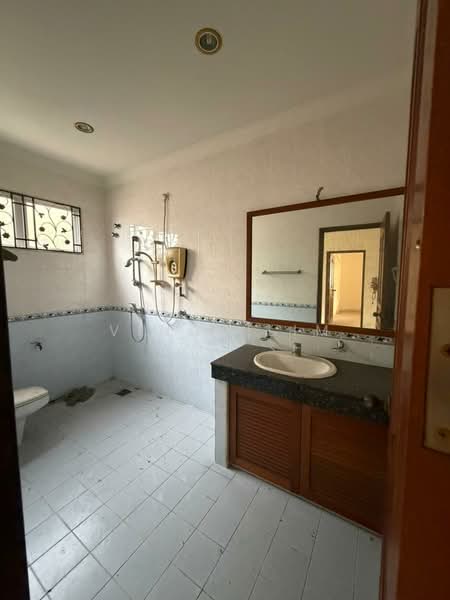 Bungalow for Sale in Bukit Jalil (Kuala Lumpur) - Vince Lim - Bathroom - PropertyGuru.com.my
