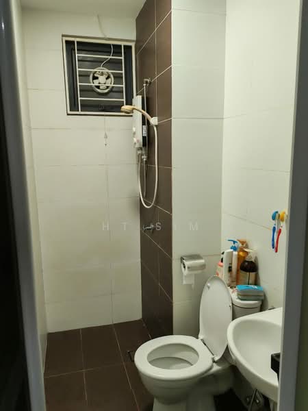 Condominium for Sale at Skyview Residence - HT Sim - Bathroom - PropertyGuru.com.my