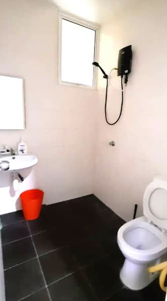 2.5-storey Terraced House for Rent in Butterworth (Penang) - CY Tan - Bathroom - PropertyGuru.com.my