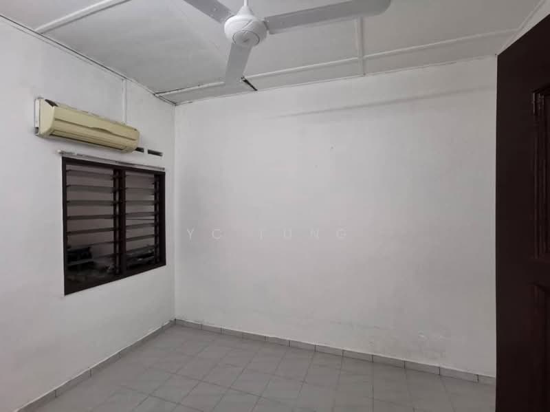 1-storey Terraced House for Sale in Taman Ungku Tun Aminah (Skudai) - YC Fung - Interior - PropertyGuru.com.my