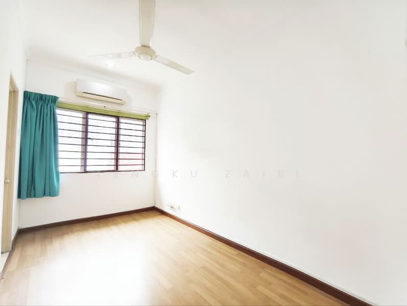 2-storey Terraced House for Sale in Taman Pinggiran Usj (Subang Jaya) - Tengku Zairi - Interior - PropertyGuru.com.my