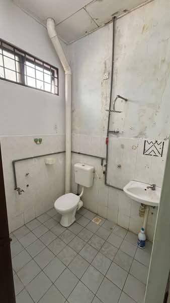Taman Sempadan untuk Untuk Dijual - RM 390,000, Mac 2026 - Bathroom - PropertyGuru.com.my