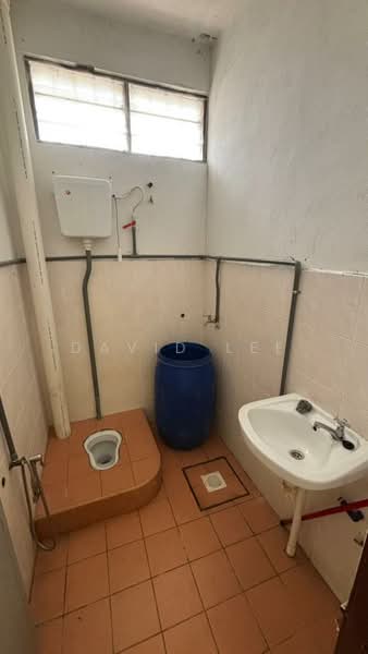 Taman Sempadan untuk Untuk Dijual - RM 390,000, Mac 2026 - Bathroom - PropertyGuru.com.my