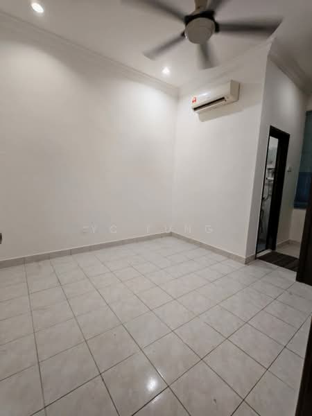 1-storey Terraced House for Sale in Taman Puteri Wangsa (Ulu Tiram) - YC Fung - Interior - PropertyGuru.com.my