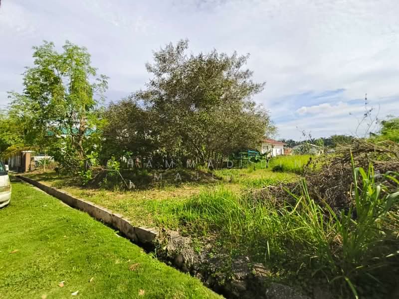 For Sale - Kampung Jalan Kebun