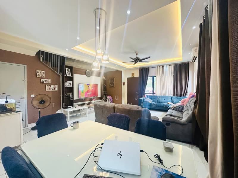 Corner Lot Jalan Setia Permai, Setia Alam untuk Untuk Dijual - RM 900,000, Apr 2026 - Living Room - PropertyGuru.com.my