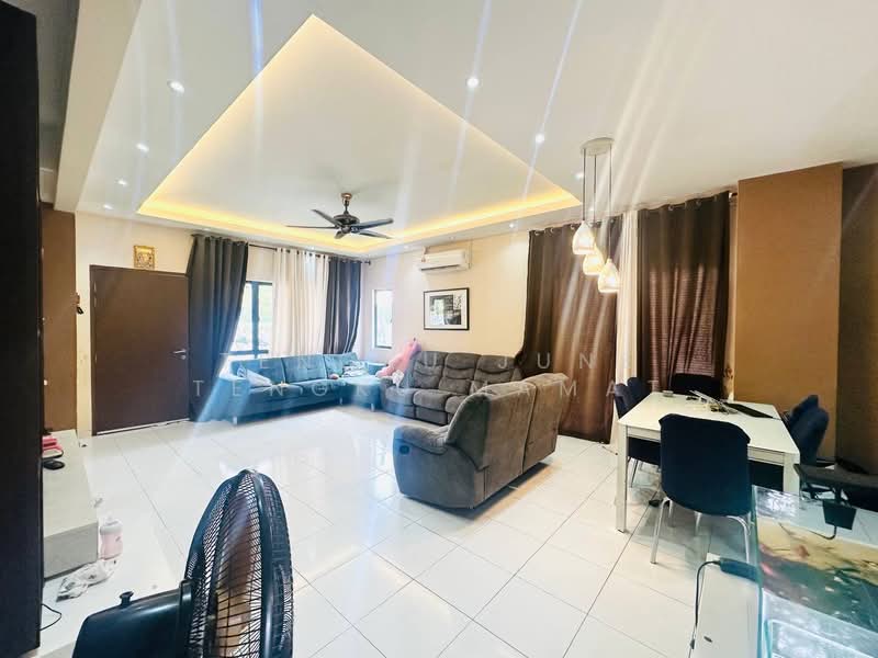 Corner Lot Jalan Setia Permai, Setia Alam untuk Untuk Dijual - RM 900,000, Apr 2026 - Living Room - PropertyGuru.com.my