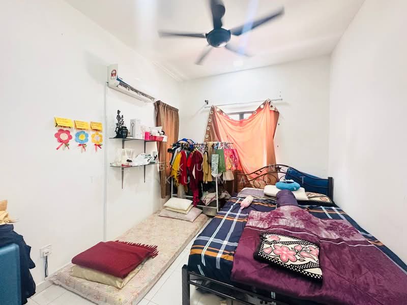 Corner Lot Jalan Setia Permai, Setia Alam untuk Untuk Dijual - RM 900,000, Apr 2026 - Bedroom - PropertyGuru.com.my