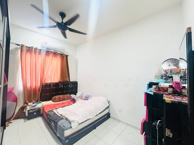 Corner Lot Jalan Setia Permai, Setia Alam untuk Untuk Dijual - RM 900,000, Apr 2026 - Bedroom - PropertyGuru.com.my
