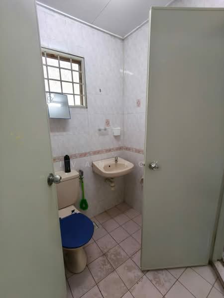 2-storey Terraced House for Rent in Taman TTDI Jaya (Shah Alam) - Ivan Kok - Bathroom - PropertyGuru.com.my