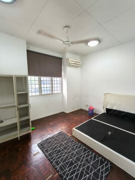 2-storey Terraced House for Rent in Taman TTDI Jaya (Shah Alam) - Ivan Kok - Bedroom - PropertyGuru.com.my