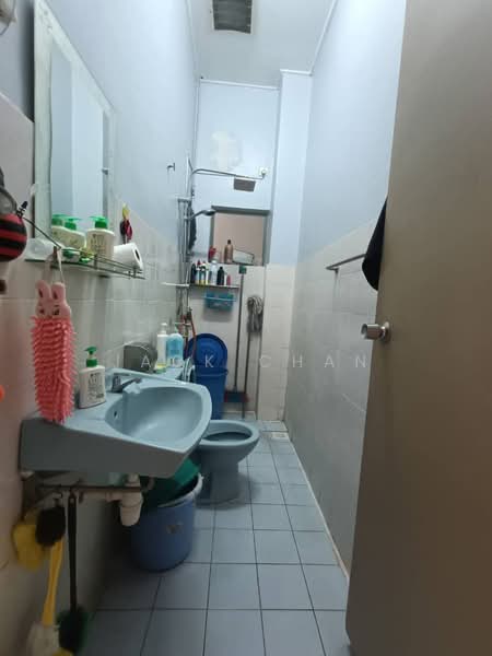 Condominium for Sale at Selayang Court - Jack Chan - Bathroom - PropertyGuru.com.my