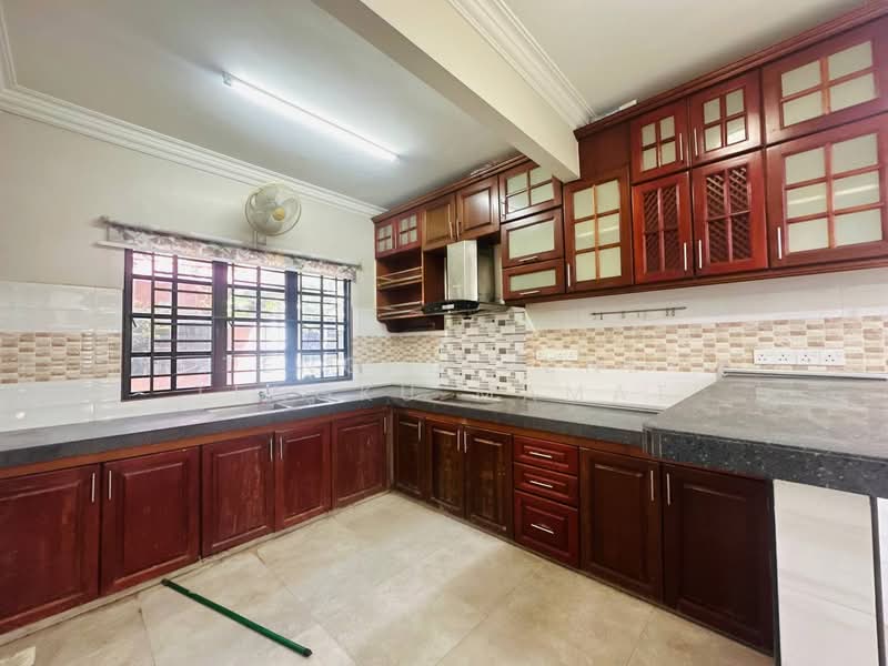 2-storey Terraced House for Sale in Bandar Baru Bangi (Selangor) - Tengku June Tengku Mamat - Kitchen - PropertyGuru.com.my