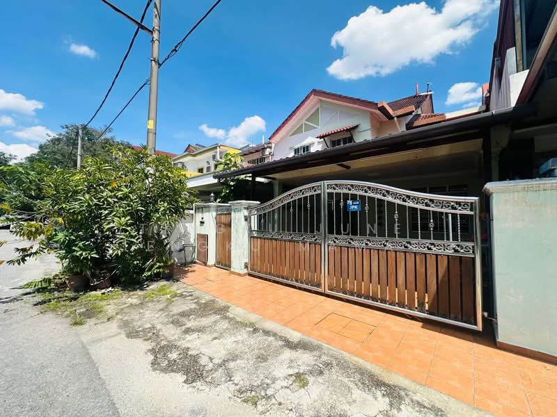 2-storey Terraced House for Sale in Bandar Baru Bangi (Selangor) - Tengku June Tengku Mamat - Exterior - PropertyGuru.com.my
