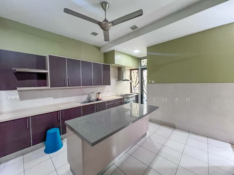 3-storey Terraced House for Sale in Alam Damai (Cheras) - Yasmin Sulaiman - Kitchen - PropertyGuru.com.my