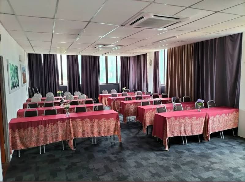 Hotel / Resort for Sale in Kampung Loke Yew (Setapak) - Mohd Khairul Amadi Mohd Yusoff - Interior - PropertyGuru.com.my